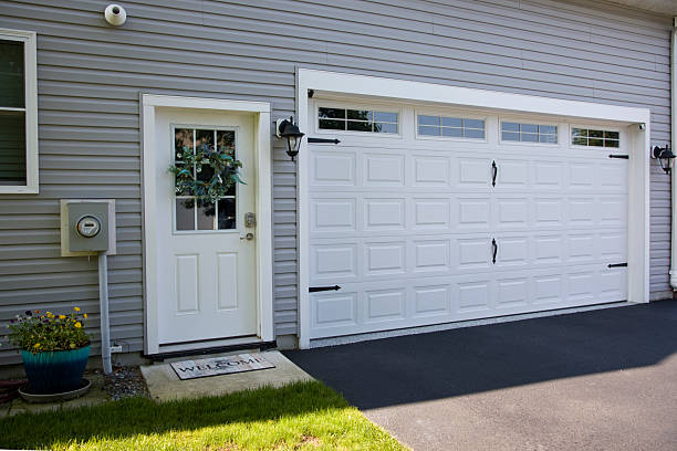 24/7 Emergency Garage Door Panel Replacement experts in Rockwall, TX